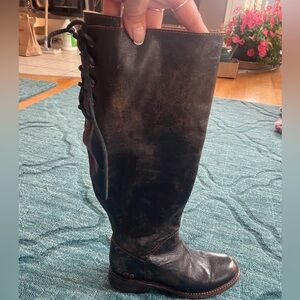 Bedstu knee high brown/black boots. BEAUTIFUL.